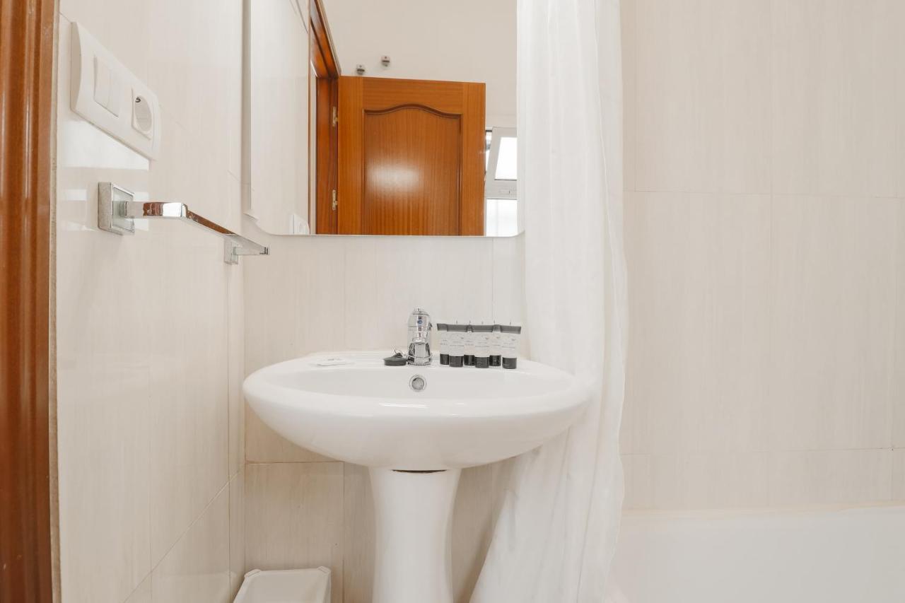 C2 - Seaside Pedregalejo 3 Bedrooms Apartment Malaga Exterior photo